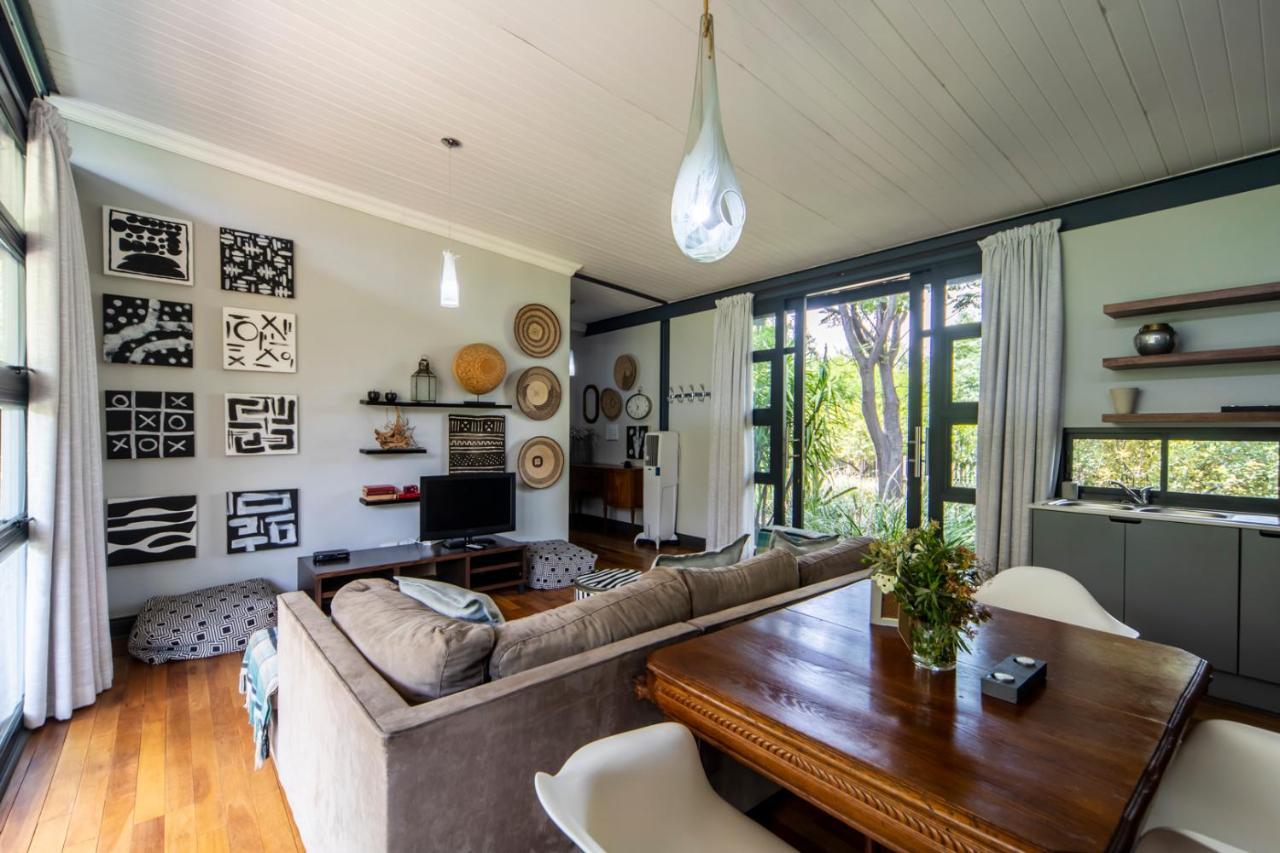 Appartamento Wolf Unit Pretoria-Noord Esterno foto