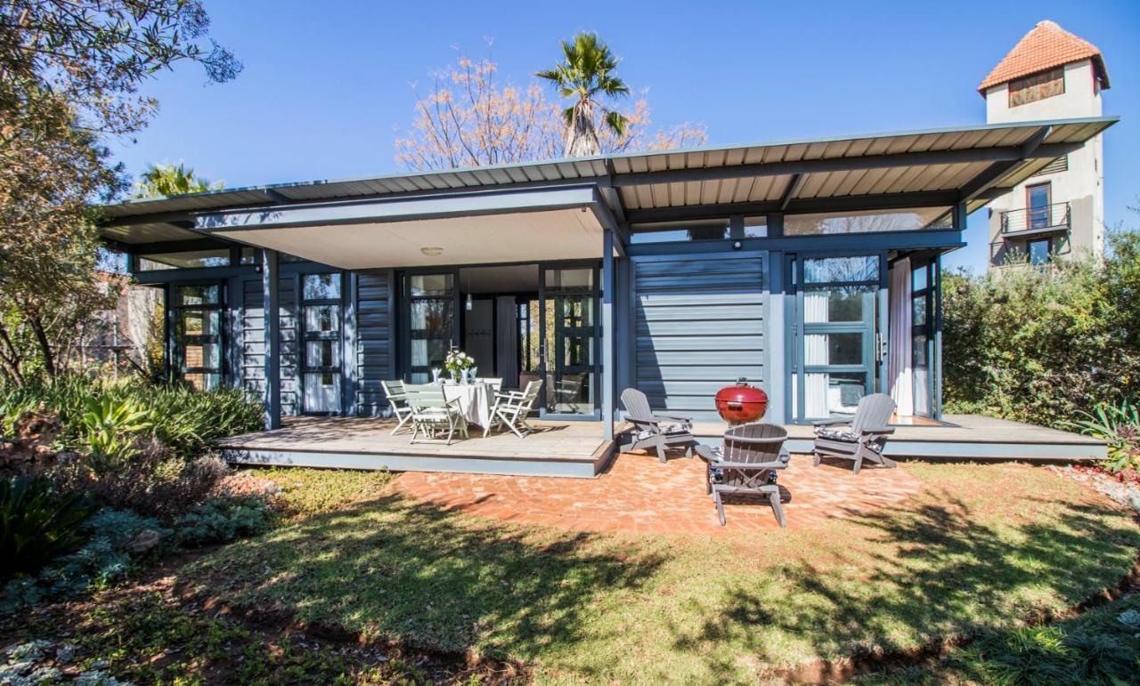Appartamento Wolf Unit Pretoria-Noord Esterno foto