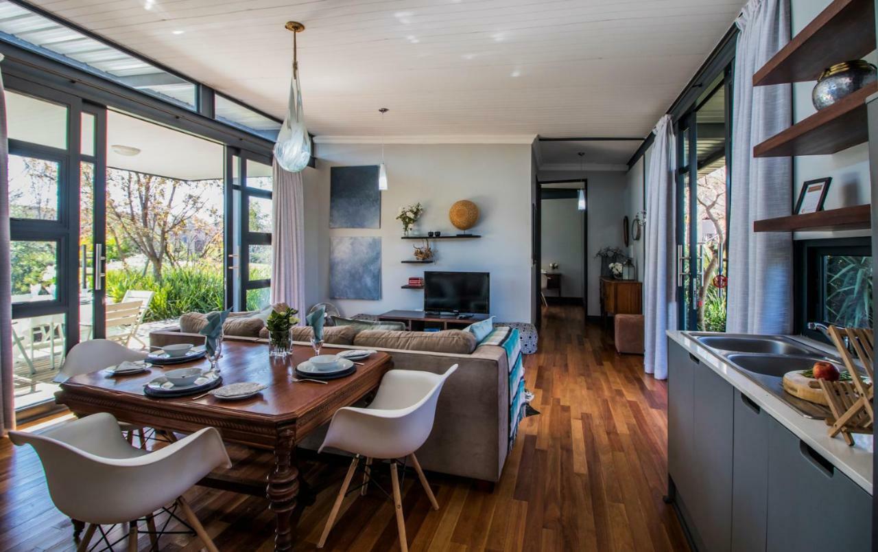 Appartamento Wolf Unit Pretoria-Noord Esterno foto