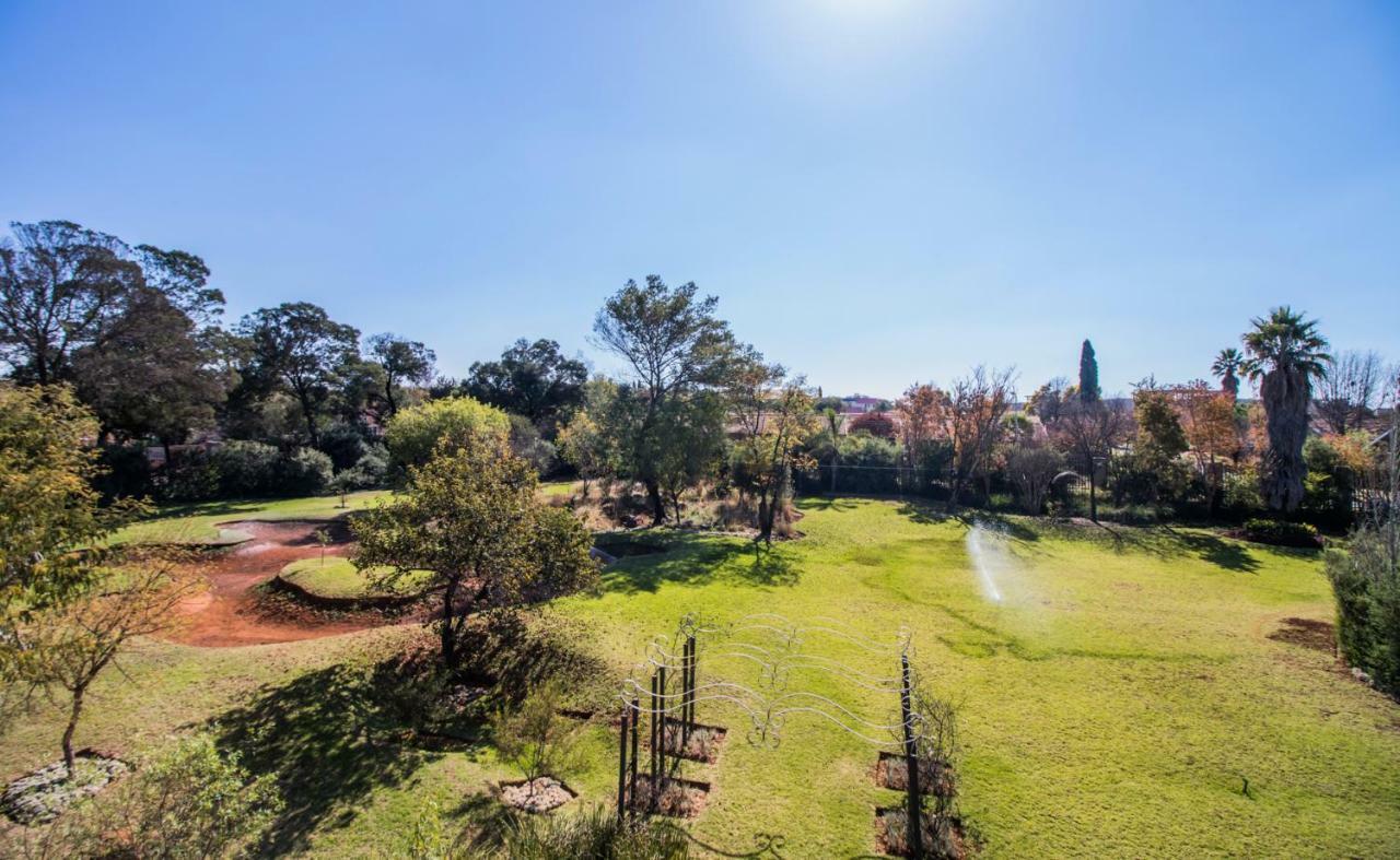Appartamento Wolf Unit Pretoria-Noord Esterno foto